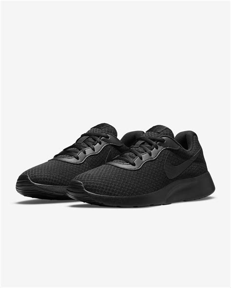 Nike Women's WMNS Tanjun Running Shoe 